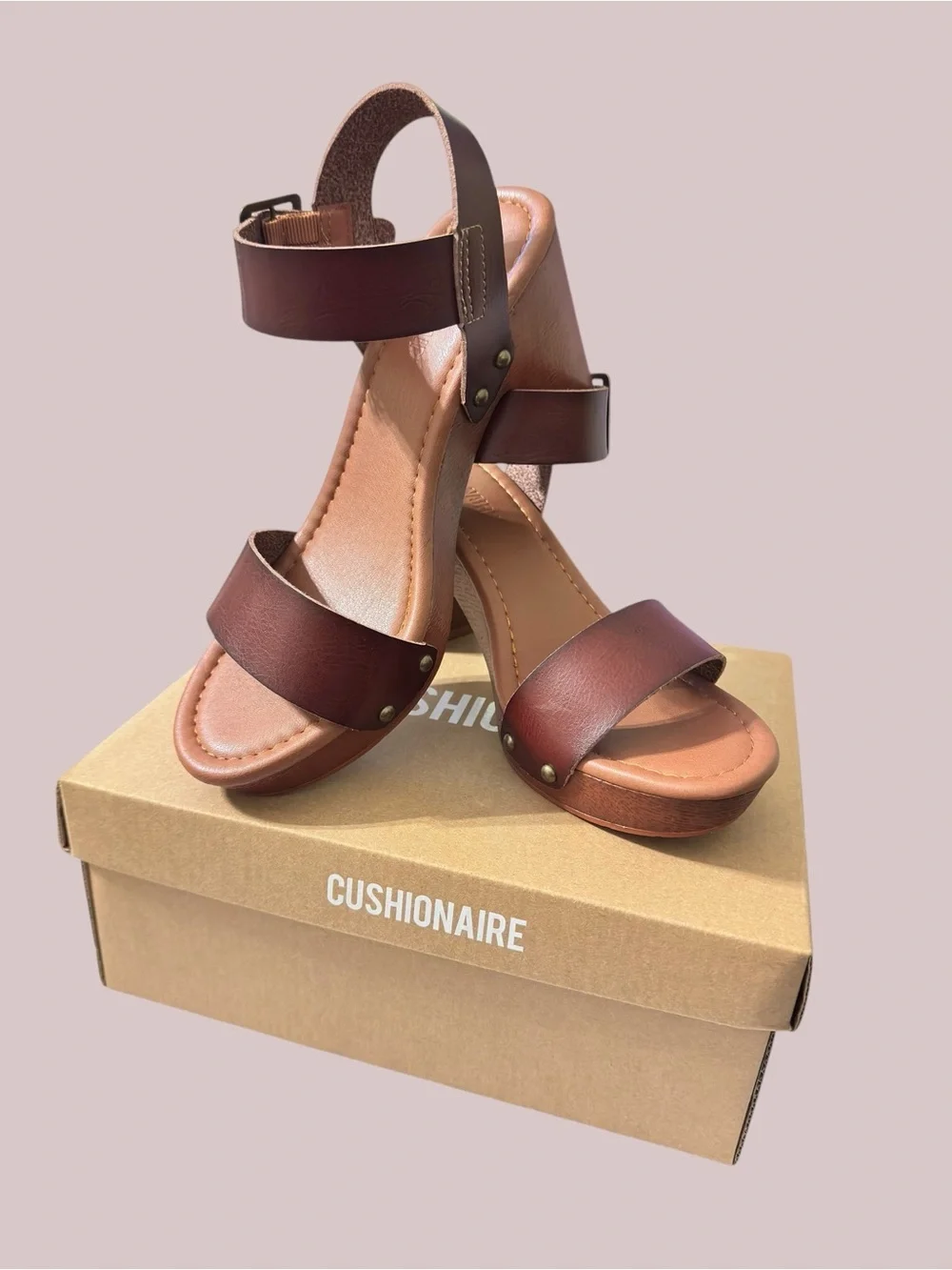 CUSHIONAIRE Women's Sydney Faux Wood Sandals + LiteSole Technology NWT Size 8